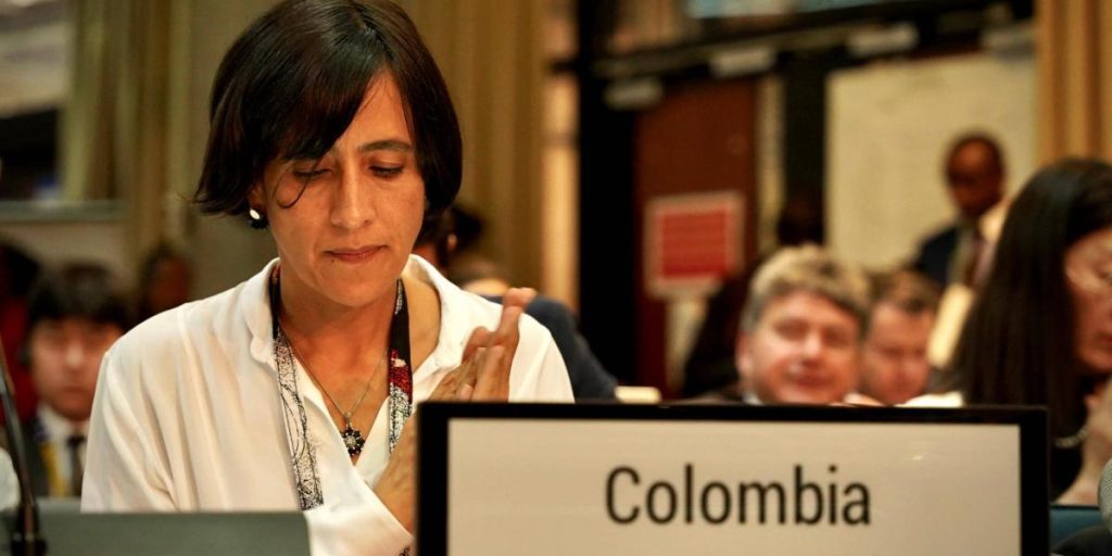 La ministra de Ambiente, Susana Muhamad participa durante la Asamblea de las Naciones Unidas sobre el Medio Ambiente en representación de Colombia. Allí invitó a los países a participar de la COP16.